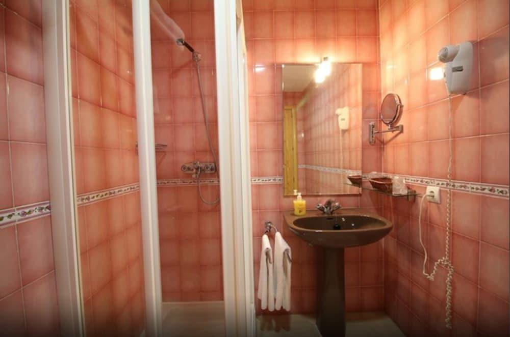 Hotel Alda Tordesillas Buitenkant foto