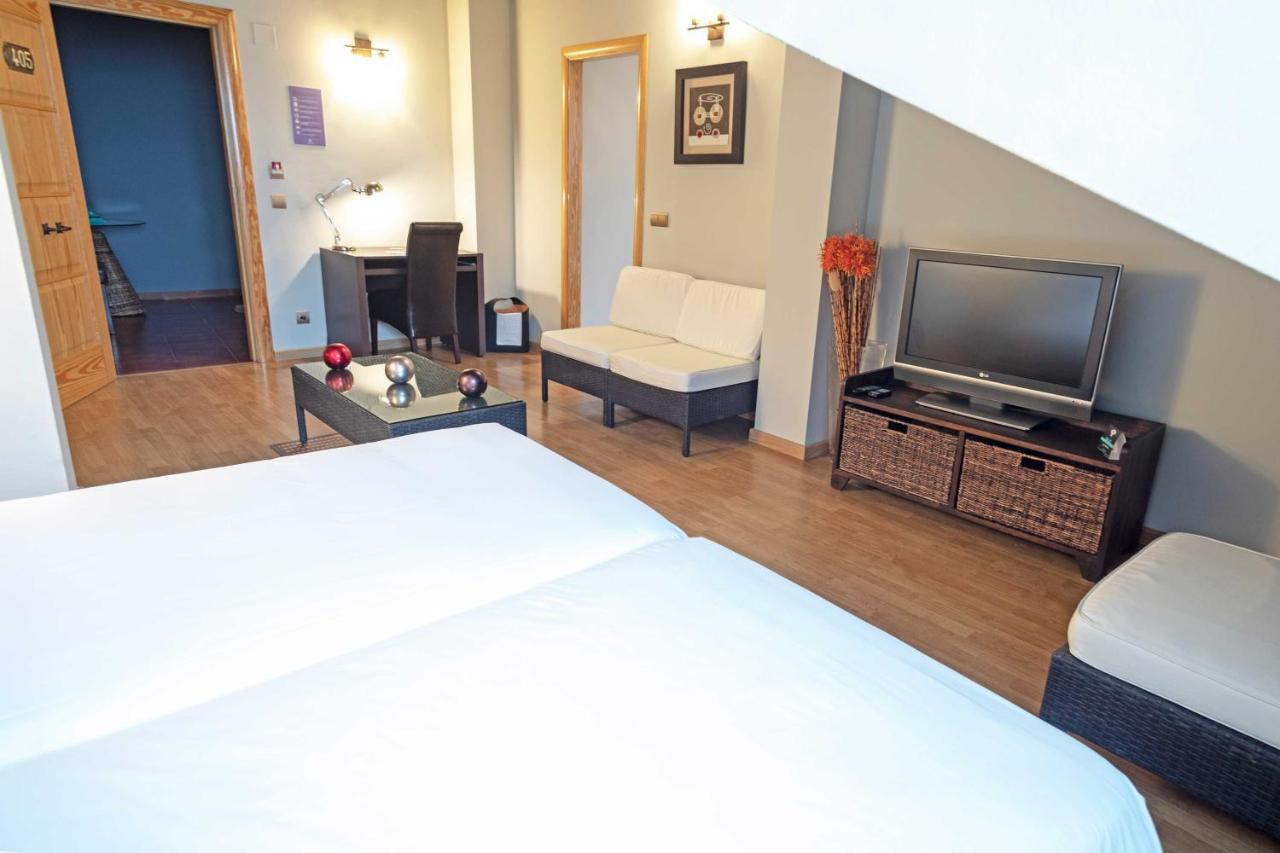 Hotel Alda Tordesillas Buitenkant foto